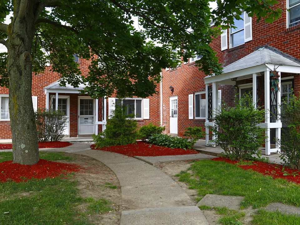 2nd image of 1526 Parkline Dr #1745-26