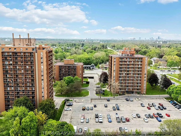 1570 Adelaide St N #224 — Photo 40
