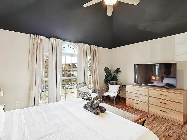708 Azalea Dr — Photo 22