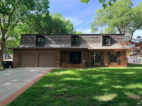2806 Schwarz Rd, Lawrence, KS 66049
