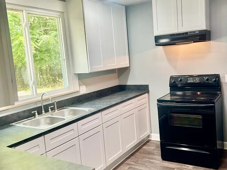 707 Salisbury St #707 — Photo 14