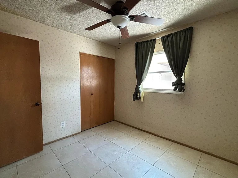 7821 W Clarendon Ave — Photo 13