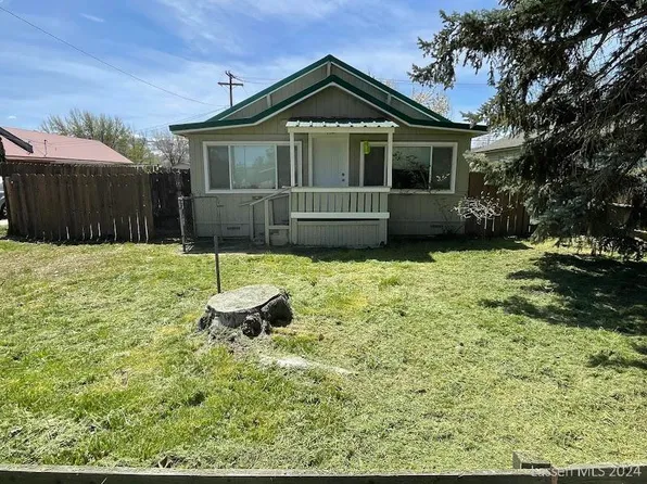 22 Sunkist Dr, Susanville, CA 96130