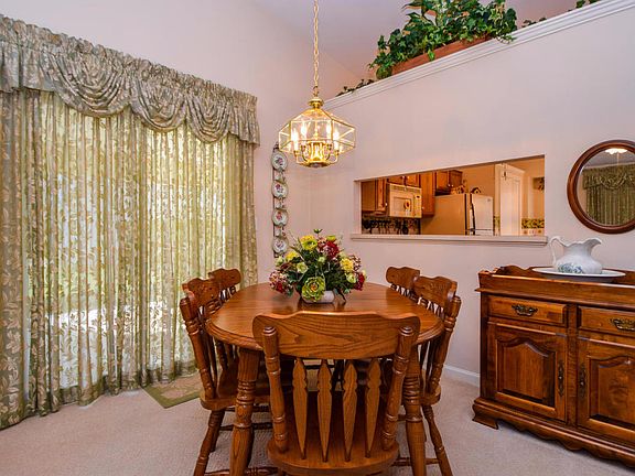 3rd image of 6978 Black Walnut Ct