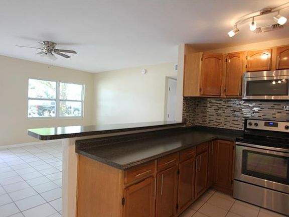 5th image of 10190 56th St