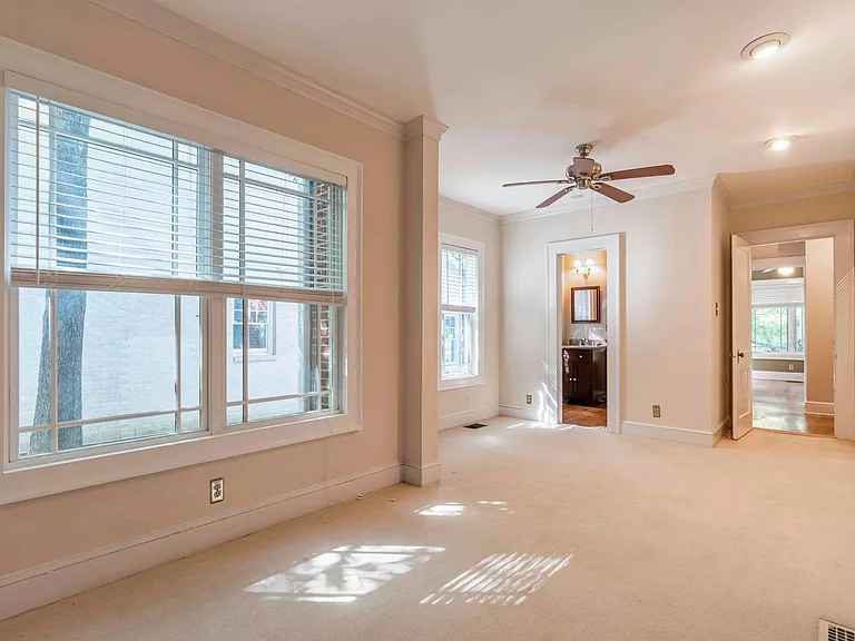 707 Cumberland Rd NE — Photo 5