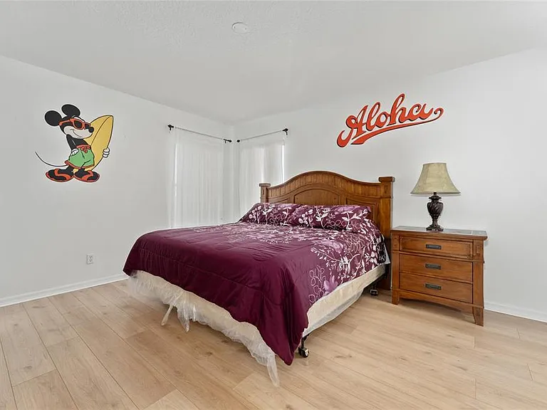 1031 Solana Cir — Photo 23