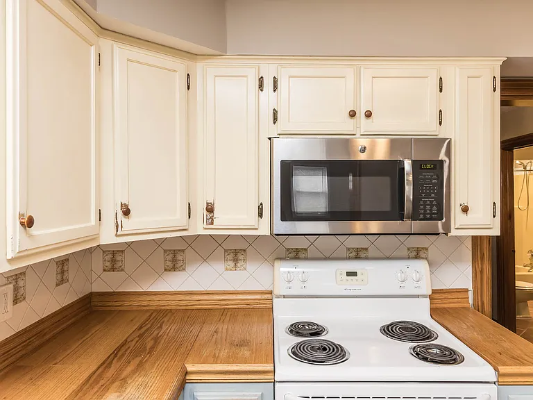229 Topaz Ln — Photo 16