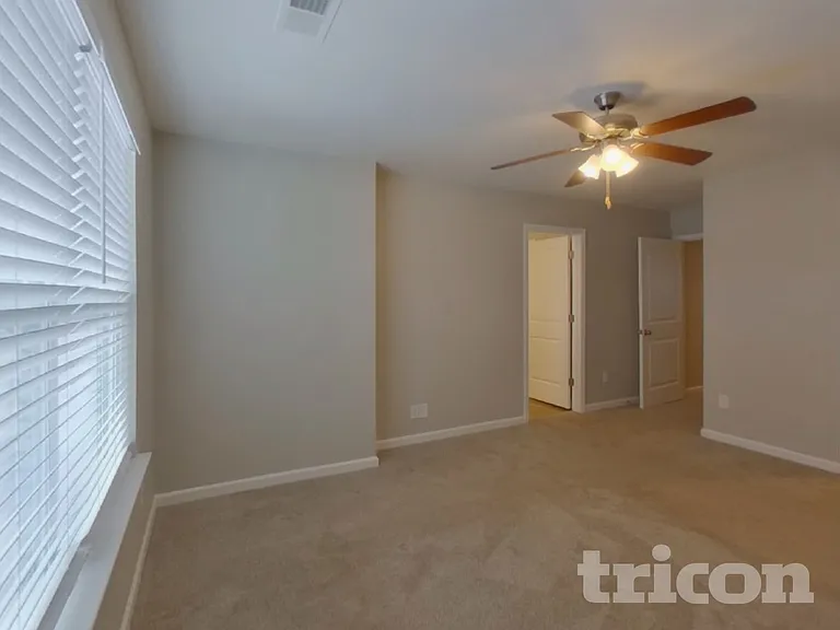 821 Dawsons Park Way — Photo 8