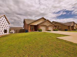 5000 SW Fieldstone Blvd, Bentonville, AR 72712