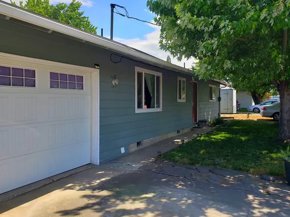 3264 Hanley Rd, Central Pt, OR 97502