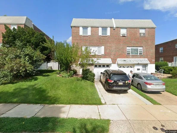 11702 Lockart Rd, Philadelphia, PA 19116