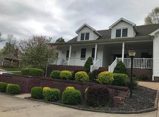 330 Tudor Blvd, Paducah, KY 42003