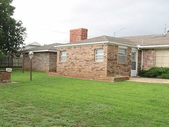 2nd image of 902 NW Fort Sill Blvd