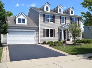 387 Brockton Ave, Elgin, IL 60124