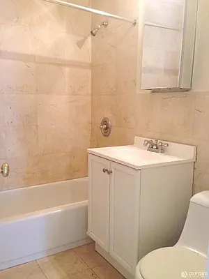 Rented by Oxford Property Group | media 53