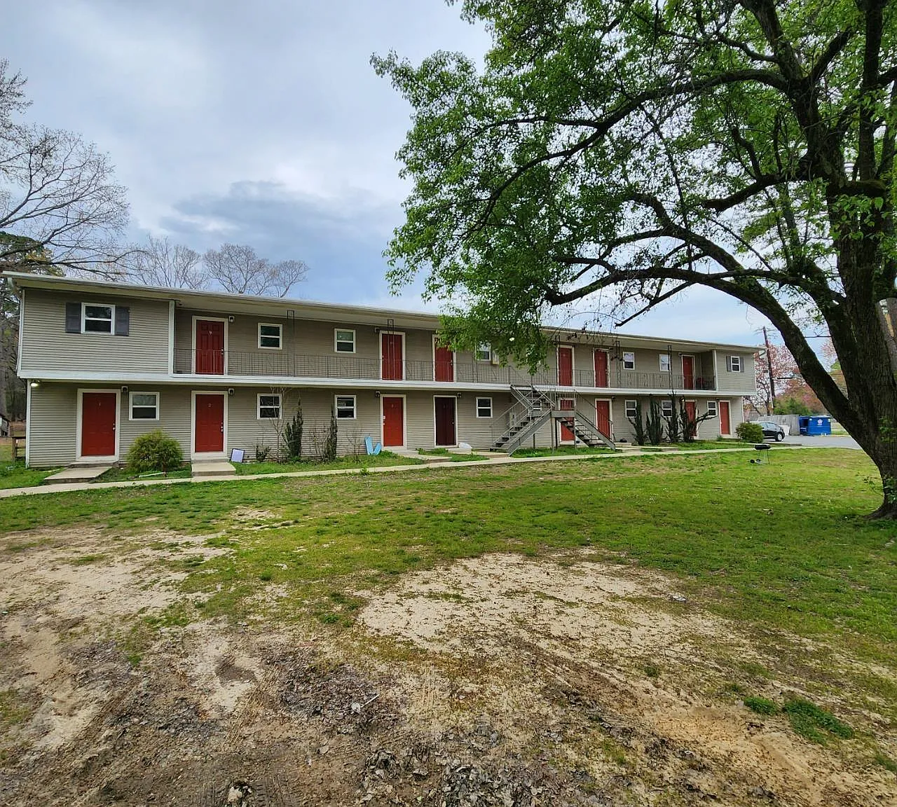 1 bed, 1.0 bath, 400 sqft, $625 — Photo 1