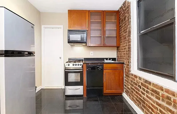 Rented by REAL New York | media 7