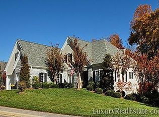 28 Bideford Row, Asheville, NC 28803