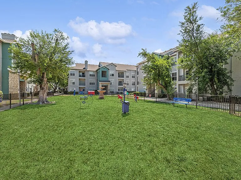 4200 Horizon North Pkwy — Photo 27