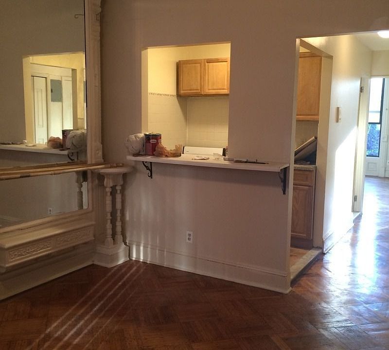 2nd image of 446 Grand Ave APT 2