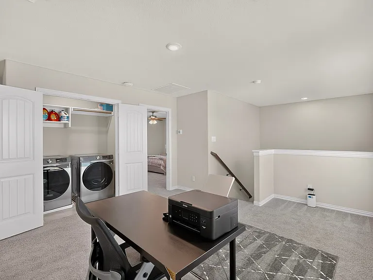 3531 Columbus St — Photo 38
