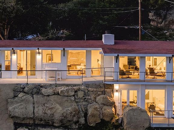 4th image of 4825 Rim Rd