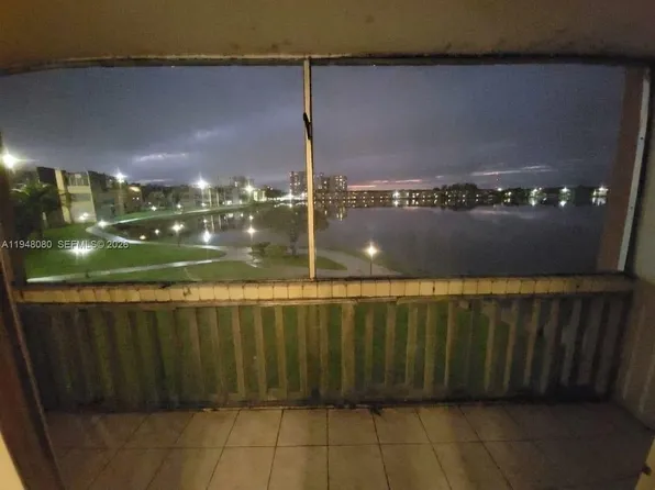 1591 NE Miami Gardens Dr, Miami, FL