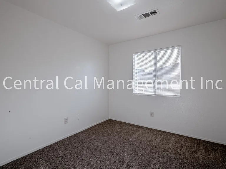 1736 Inyo St — Photo 8