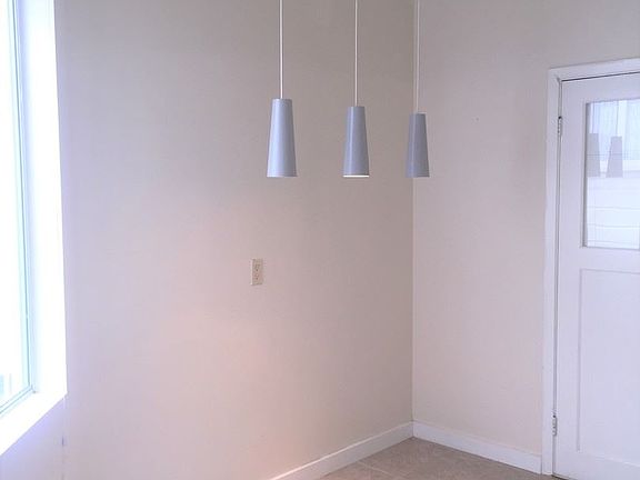4th image of 3079 Broderick St APT 3
