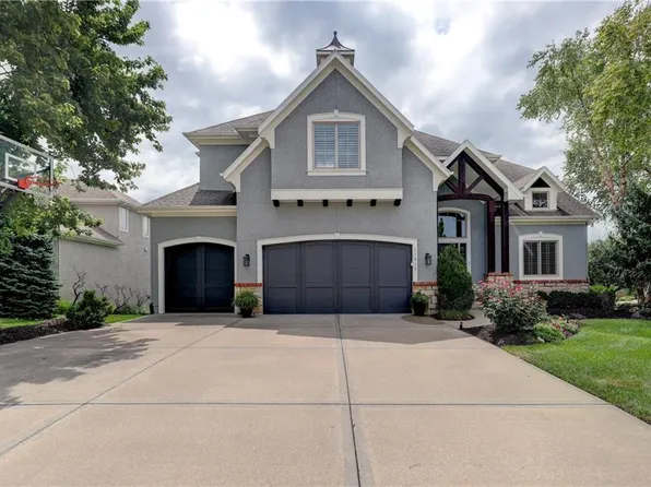 11515 W 165th Ter, Overland Park, KS 66221