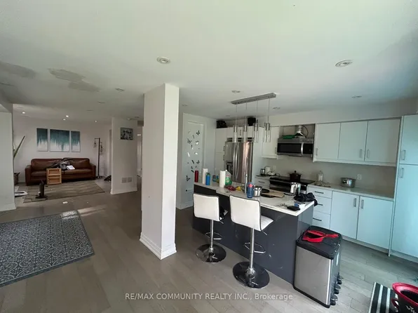 80 Raleigh Cres S, Markham, ON L3R 4W5