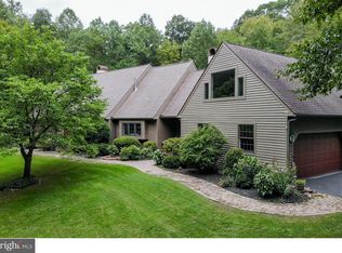 2541 Saint Peters Rd, Pottstown, PA 19465