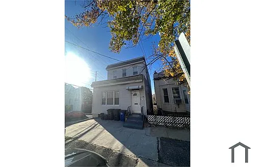 1001 Columbia Ave #1 Photo 1
