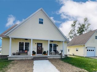 118 W Belleville St, Nashville, IL 62263