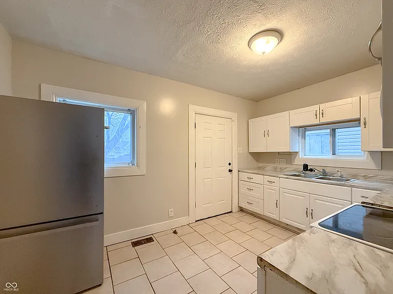 232 N Rural St — Photo 9