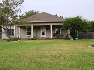 210 Hopkins St, Alba, TX 75410