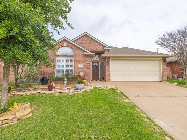 2633 Trophy Dr, Bryan, TX 77802