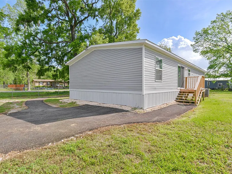 25150 Faraway Ln — Photo 19