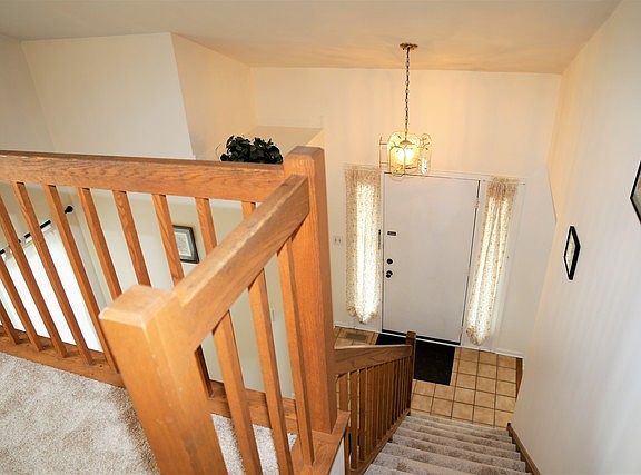2nd image of 1901 Wisteria Ct APT 3