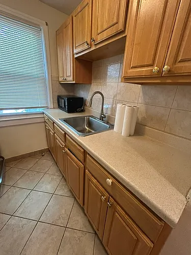 21 N Carpenter Ter Photo 1