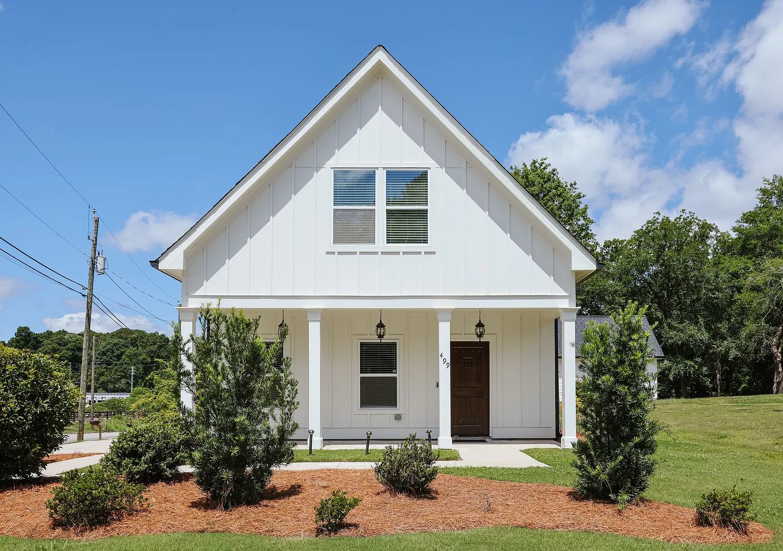 Awesome House By the Firefly Trail — Photo 3