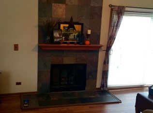 15 Mineola Rd, Fox Lake, IL 60020