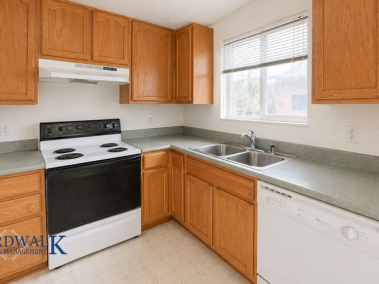 1195 E Roosevelt Ave — Photo 7