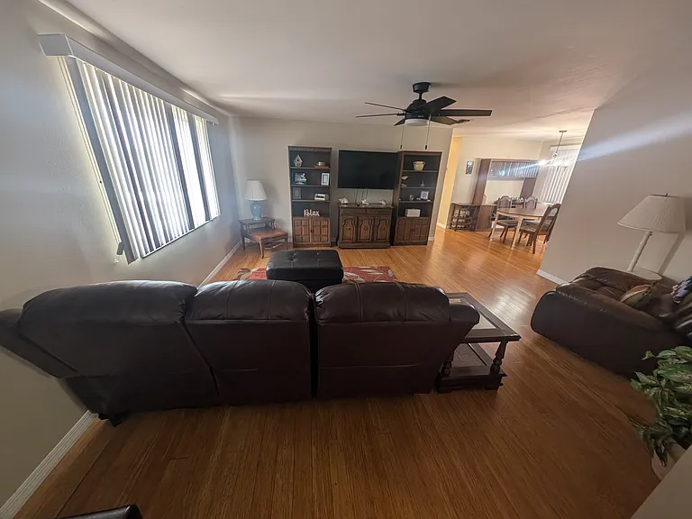 729 Myrtle Ave — Photo 11