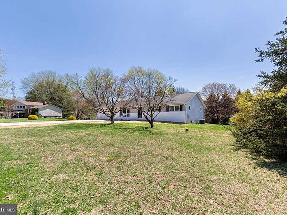 4th image of 1801 Reese Manor Dr