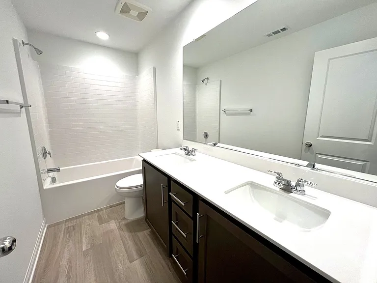 4208 E Flutter Prado — Photo 31