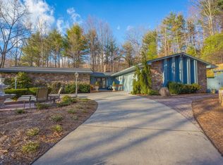 5384 Willow Spring Rd, Roanoke, VA 24018