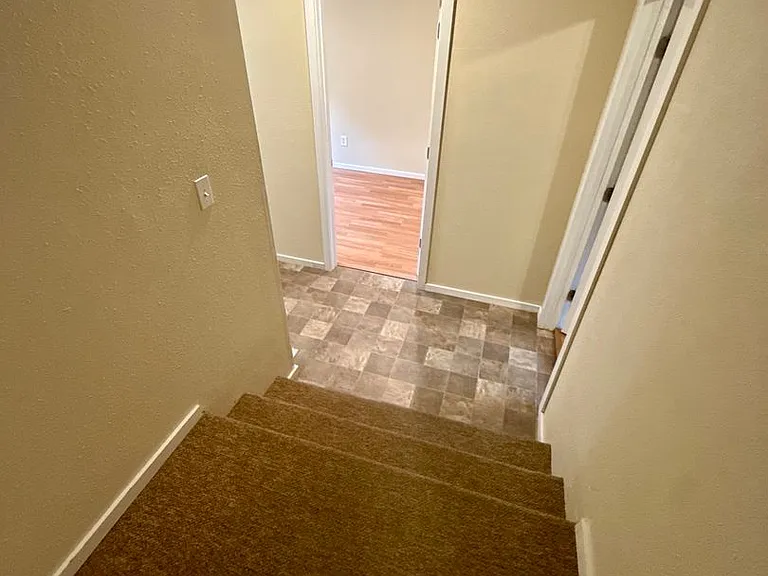 408 S 6th St E — Photo 13