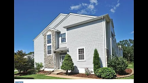 115 Buttonwood Dr Photo 1